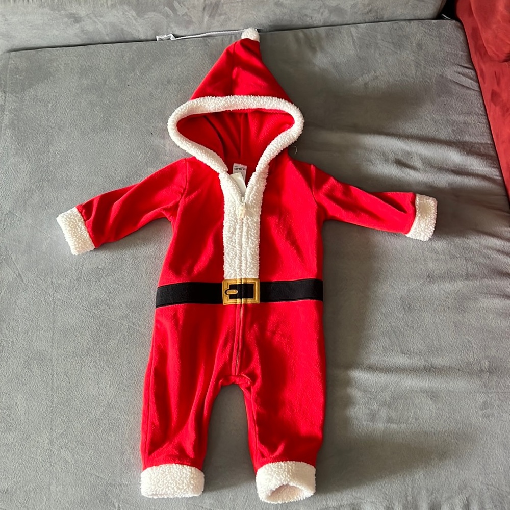Carter's Santa suit - 6 months